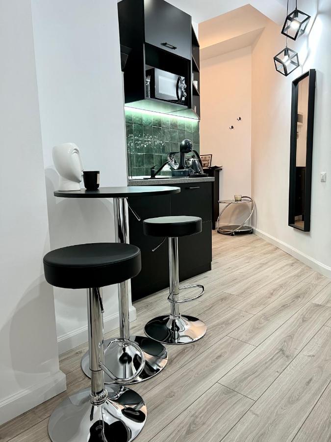 Green Spot - Premium Studio - Sanador Victoriei Bucharest Luaran gambar