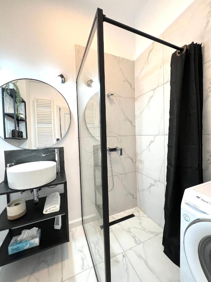 Green Spot - Premium Studio - Sanador Victoriei Bucharest Luaran gambar